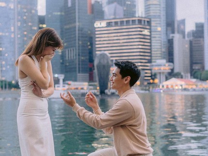 5 Potret Romantis Cassandra Lee Dilamar Sang Kekasih Ryuken Lie di Singapura