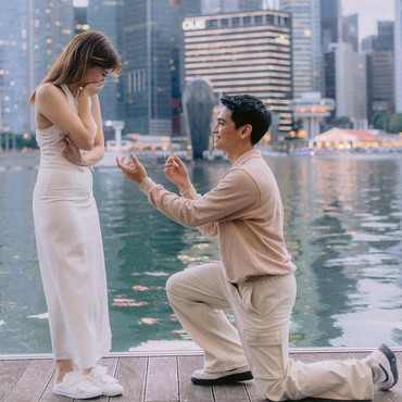 Cassandra Lee Dilamar Ryuken Lie di Singapura, Banjir Ucapan Selamat