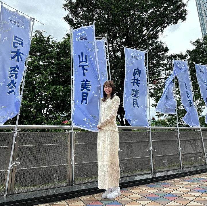 <p>Namun, Chiharu dan pasangannya dinyatakan kalah dan membawa medali perunggu. Lantaran gagal meraih medali emas, Chiharu terlihat tidak bisa lagi menahan emosinya. (Foto: Instagram@_chiharushida_)</p>