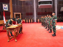 Kasum TNI Pimpin Sertijab Kapuspen hingga Kapus RB TNI