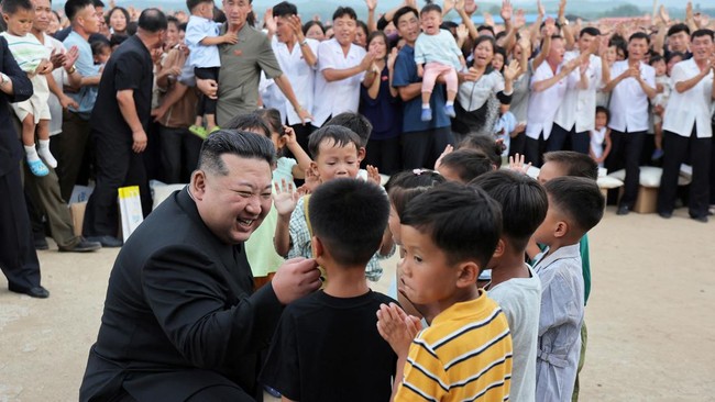 Korut "Terpanggang", Kim Jong Un Dorong Warga Makan Daging Anjing