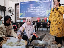 PNM Beri Literasi Keuangan ke Masyarakat Cegah Terjebak Bank Emok