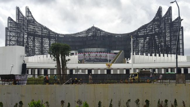 Mengkritik HUT RI di IKN Saat Utang Jatuh Tempo Rp800 T-PHK Mengintai