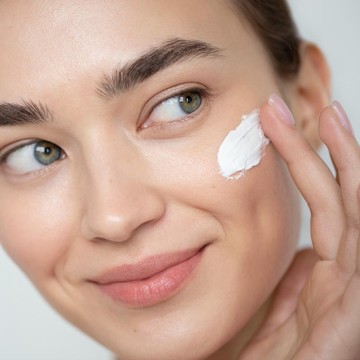 Jangan Sepelekan, Ini 4 Manfaat Moisturizer yang Baik untuk Kulit Wajah