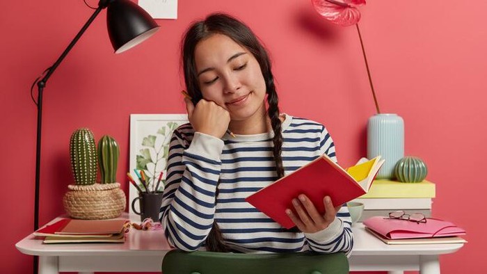 Ramalan Zodiak Minggu Ini: Hubungan, Karier, dan Keuangan di 12-18 Agustus 2024