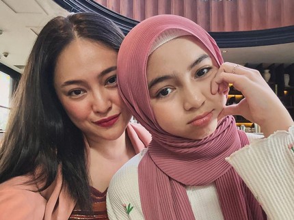 Terpopuler: Ucapan Haru Sienna untuk Marshanda yang Berulang Tahun