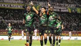 Hasil Liga 1: Penalti Bruno Moreira Buat Persebaya Kalahkan PSS