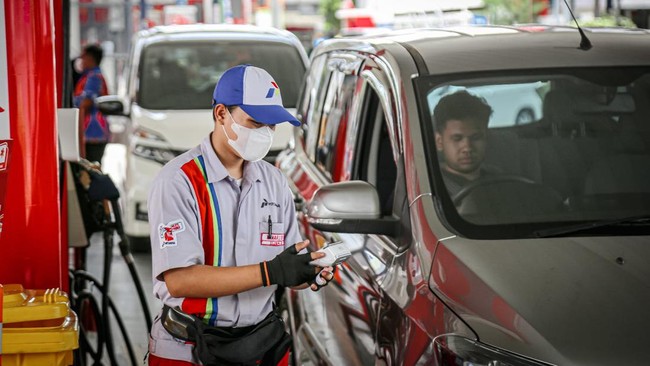Penyesuaian harga BBM Non Subsidi Pertamina Patra Niaga dilakukan mengacu pada tren harga publikasi minyak dunia atau ICP dan nilai tukar rupiah terhadap USD.