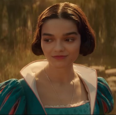 Lirik Lagu Waiting On A Wish (OST. Snow White Live Action) - Rachel Zegler