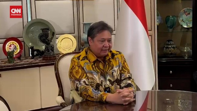 Partai Golkar menyebut argumen pengunduran diri Airlangga Hartarto dari bangku ketua umum lantaran mau lebih konsentrasi di kabinet.