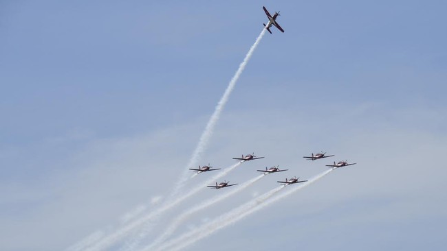 FOTO: Jupiter Aerobatic Team Bakal Unjuk Gigi Meriahkan HUT RI di IKN