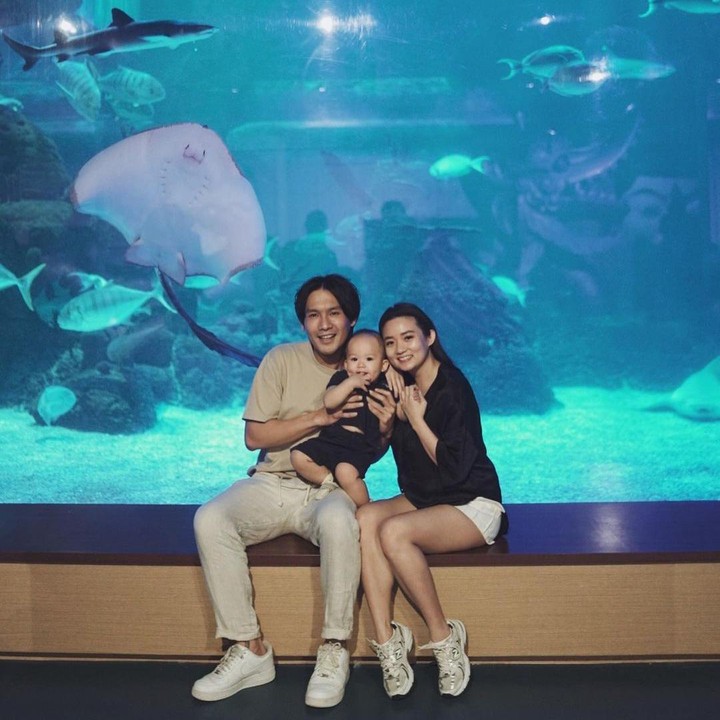<p>"Pertama kalinya ajakin Avery ke aquarium dan Avery <em>happy</em> dan <em>amaze</em> banget. Kira-kira ada ide jalan-jalan ke mana lagi ya kalau di Jakarta?" ungkap Stella. (Foto: Instagram: @stellacor)</p>
