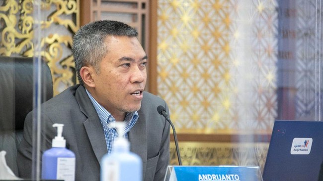 Selain pembukaan rekening, Digital CS BRI dilengkapi dengan fitur penggantian kartu, reissue PIN, enable kartu, passbook printing, cetak rekening koran, dll.