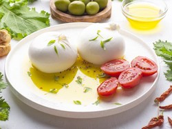 Pertama di Indonesia! Keju Mozzarella Susu Kerbau Organik dari Sumatera Utara