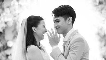 img-title 7 Momen Pemberkatan Nikah Cassandra Lee, Digelar Intimate dan di Tanggal Cantik