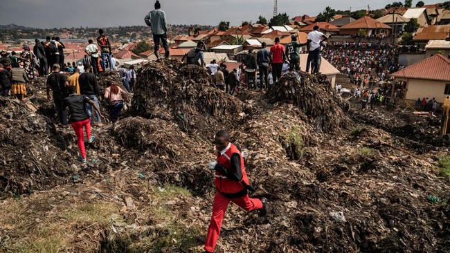 Tragedi Longsor Sampah di Uganda: 23 Jiwa Melayang