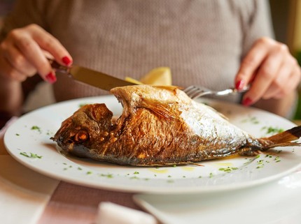 Manfaat Makan Ikan Selama Kehamilan, Bagus untuk Perkembangan Otak Janin