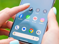 Kenapa Kita Cepat Bosan Baca Artikel Tapi Bisa Scroll TikTok Berjam-jam?
