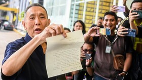 FOTO: Jusuf Hamka 'Babah Alun' Undur Diri dari Partai Golkar & Pilkada