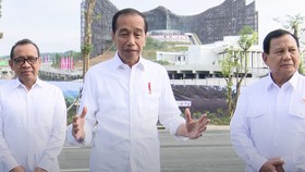 Jokowi Setop Teken Kebijakan Strategis, Serahkan Urusan ke Prabowo
