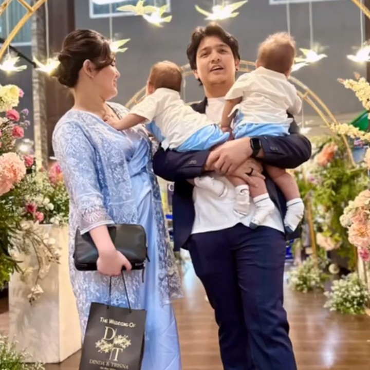 <p>Pesinetron Masayu Clara menikah dengan Qausar Harta Yudana pada tahun 2022, Bunda. Kebahagiaan keduanya pun semakin bertambah dengan bertambah dengan kehadiran putra kembarnya. (Foto: Instagram: @masayuclara)</p>