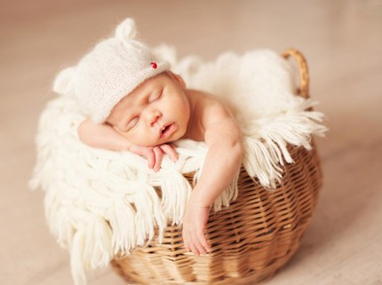 Arti Nama Angel dan 45 Rangkaian untuk Anak Perempuan, Cantik dan Modern