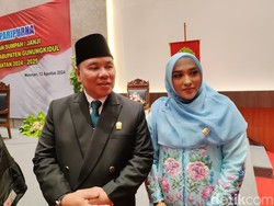 Sukses Pasutri Gunungkidul Melenggang Jadi Anggota DPRD Meski Beda Partai