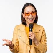 5 Ciri Orang yang Memiliki Kecerdasan Berbicara Menurut Ilmu Psikologi