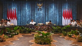 Jokowi: Jangan Ada Riak-riak Sampai Pemerintahan Prabowo Terbentuk