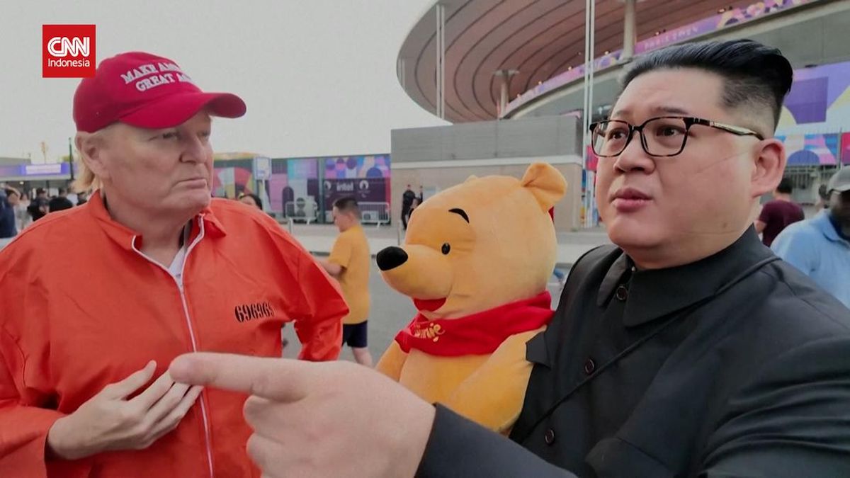 VIDEO: Donald Trump dan Kim Jong Un Abal-abal Hibur Warga Paris