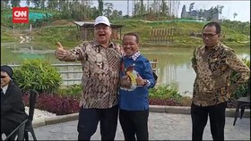 VIDEO: Momen Kompak Airlangga Foto Bareng Bahlil di IKN