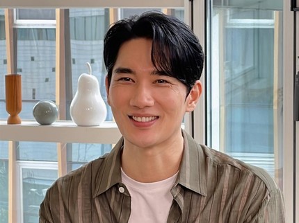 7 Drama Korea Uhm Tae Goo Terbaik Rating Tertinggi, Terbaru Light Shop