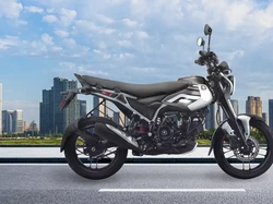 Bajaj Luncurkan Motor Berbahan Bakar Gas Pertama di Dunia