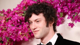 Dominic Sessa Diincar Main Tony, Biopik Koki Anthony Bourdain