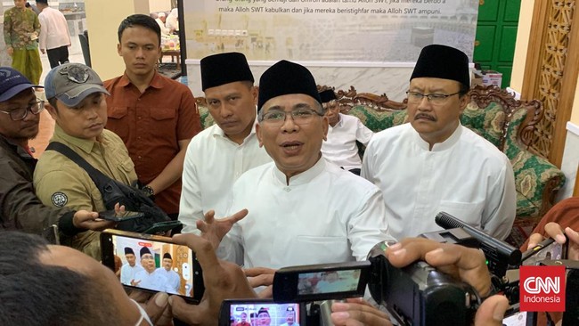 Ketua Umum PBNU Yahya Cholil Staquf mengungkapkan alasan harus membenahi PKB di bawah Cak Imin.
