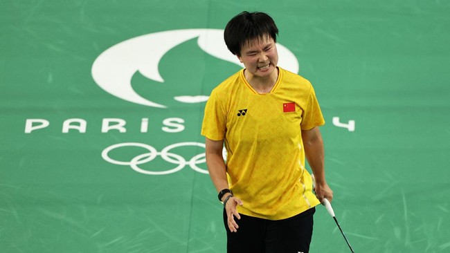 Setelah Medali Perak di Olimpiade, Tunggal Putri China Menggantung Raket