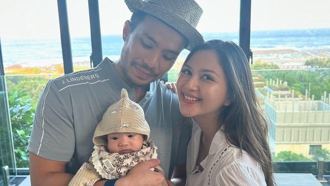 7 Potret Jessica Mila Bareng Suami dan Putri Cantiknya, Wajah Sang Bayi Curi Perhatian