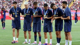 FOTO: Juara Euro dan Olimpiade Saksi Barcelona Kalah di Joan Gamper