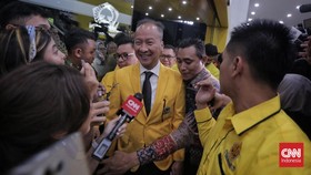 Isi Garasi Plt Ketum Golkar Agus Gumiwang: Mobil Listrik dan Off Road