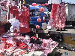 Cerita Pedagang Atribut HUT RI di Pasar Asemka Jakbar, Jualan Sejak Juli