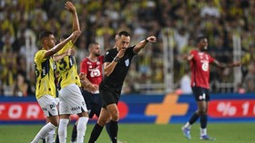 Fenerbahce Era Mourinho Gagal Lolos Liga Champions