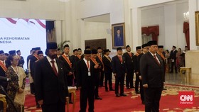 Daftar Tokoh Penerima Penghargaan Presiden Jokowi: Ada Luhut & Bahlil