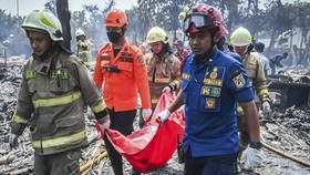 FOTO: Kebakaran di Penjaringan Jakut, Satu Warga Tewas