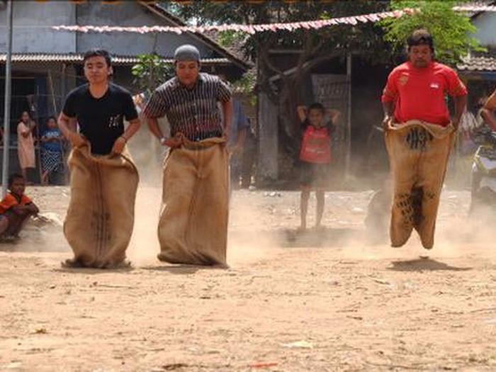 Lomba Balap Karung/Foto: detikcom