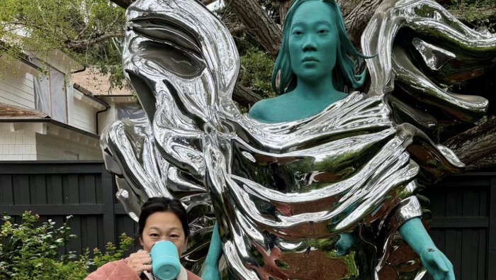 Begini Jadinya Jika Mark Zuckerberg Bucin ke Istri: Dibuatkan Patung!