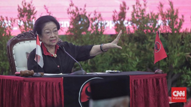 Megawati merasa kocak soal dinamika Pilkada kali ini. Ia menyinggung pihak-pihak nan mau mencegah dan mau saling meninggalkan.