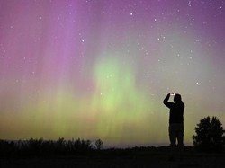 Fenomena Aurora Borealis Muncul di Langit Tiongkok