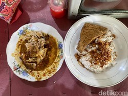 Warung Betawi Babe: Nasi Uduk Ayam Kampung Rp 50.000 Langganan Sultan