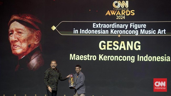 FOTO: Haru Nan Membuncah di CNN Indonesia Awards 2024 Semarang