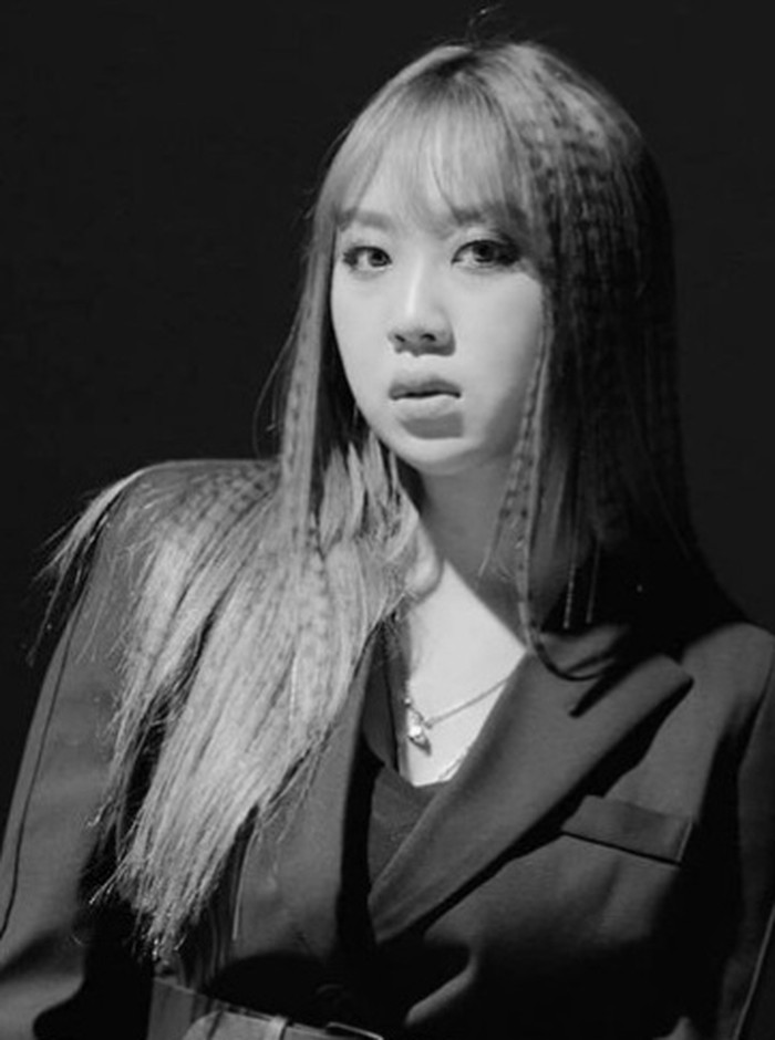 Lewat kemenangannya itu, Lee Youngji resmi debut sebagai artis Hip-Hop dengan single perdana bertajuk “Dark Room”. Kini, ia berkarier sebagai artis dibawah agensi Mainstream./Foto: instagram.com/mainstream_official